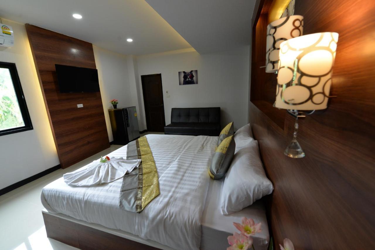 The Room Boutique Hotel محافظة ساكون ناخون المظهر الخارجي الصورة