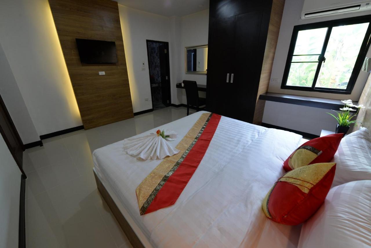 The Room Boutique Hotel محافظة ساكون ناخون المظهر الخارجي الصورة