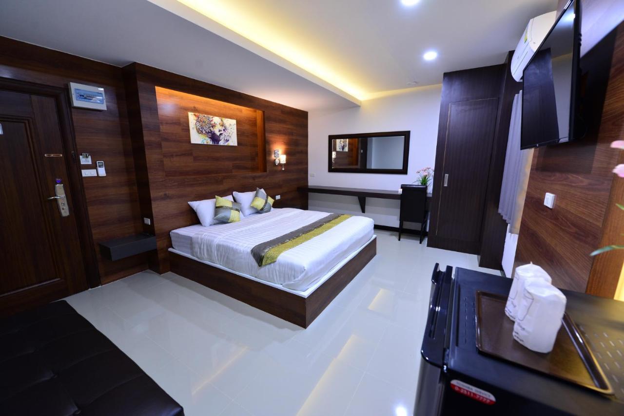 The Room Boutique Hotel محافظة ساكون ناخون المظهر الخارجي الصورة