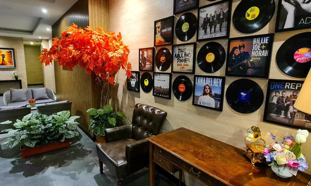 The Room Boutique Hotel محافظة ساكون ناخون المظهر الخارجي الصورة