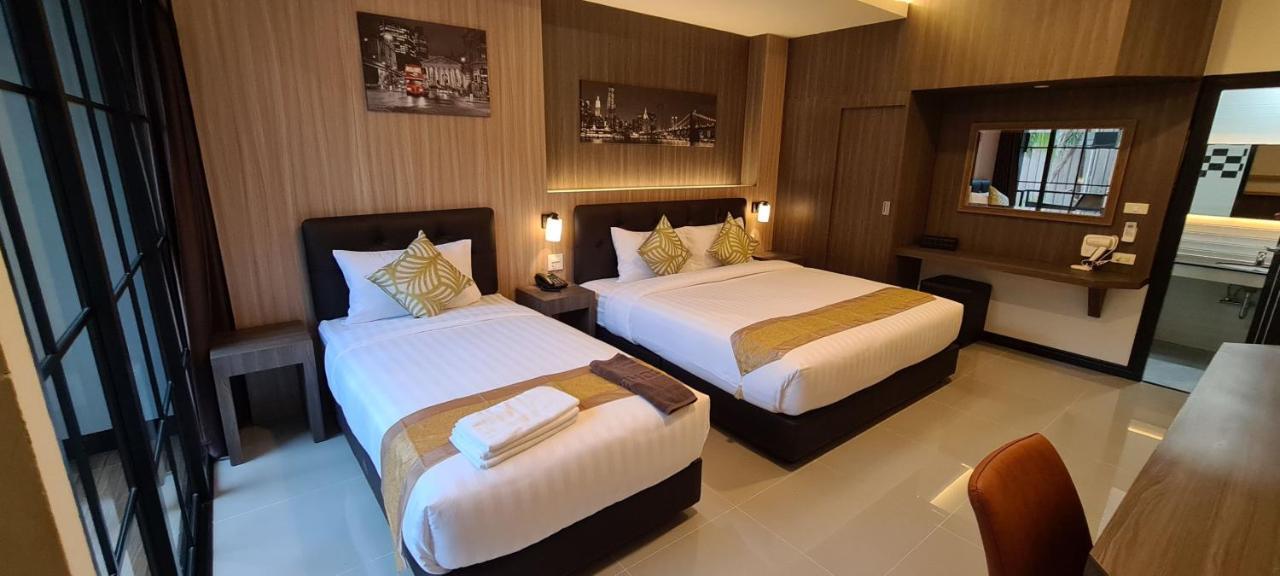 The Room Boutique Hotel محافظة ساكون ناخون المظهر الخارجي الصورة