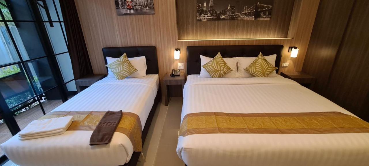 The Room Boutique Hotel محافظة ساكون ناخون المظهر الخارجي الصورة