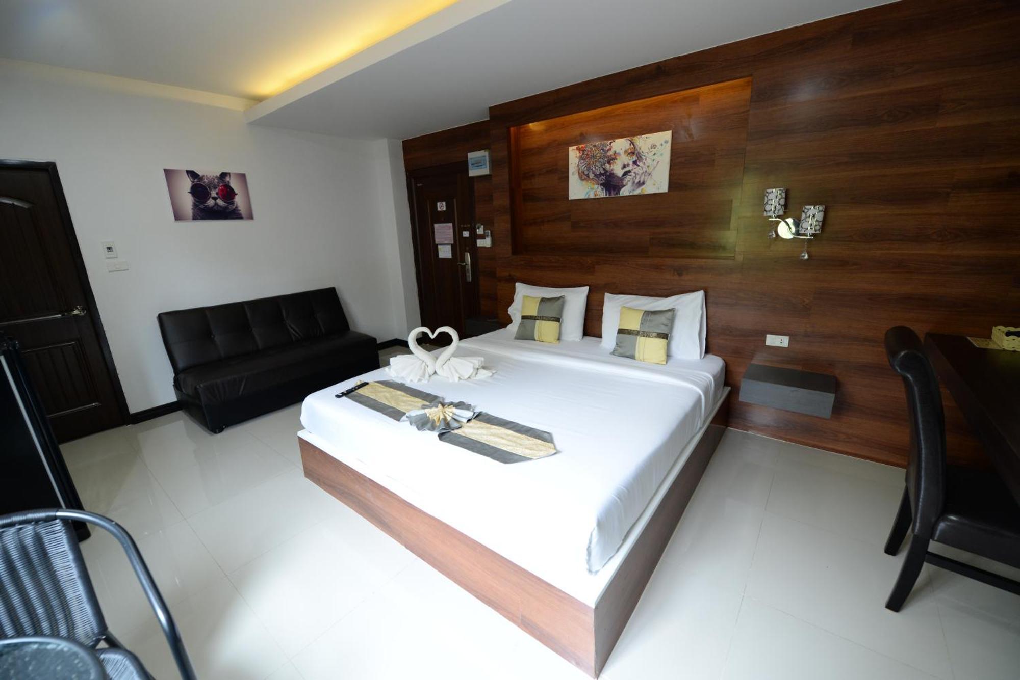 The Room Boutique Hotel محافظة ساكون ناخون المظهر الخارجي الصورة